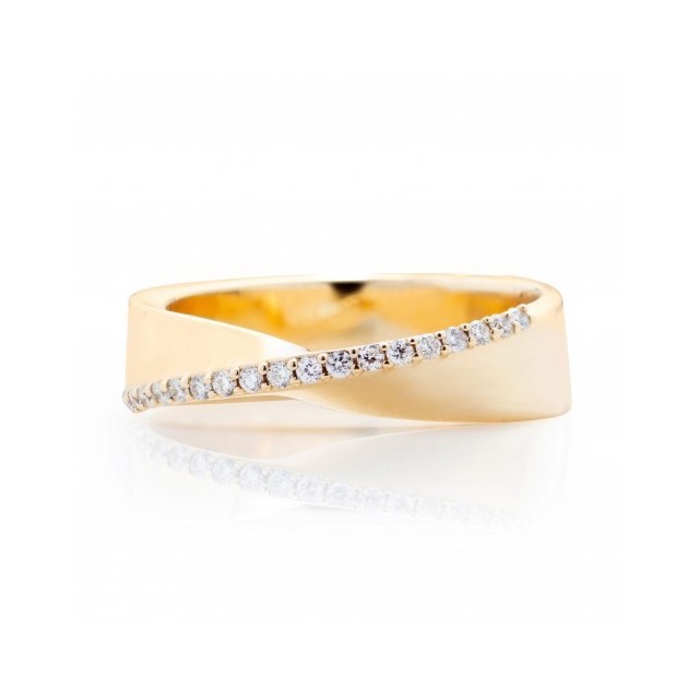 14K Yellow Gold Diamond Ribbon Band